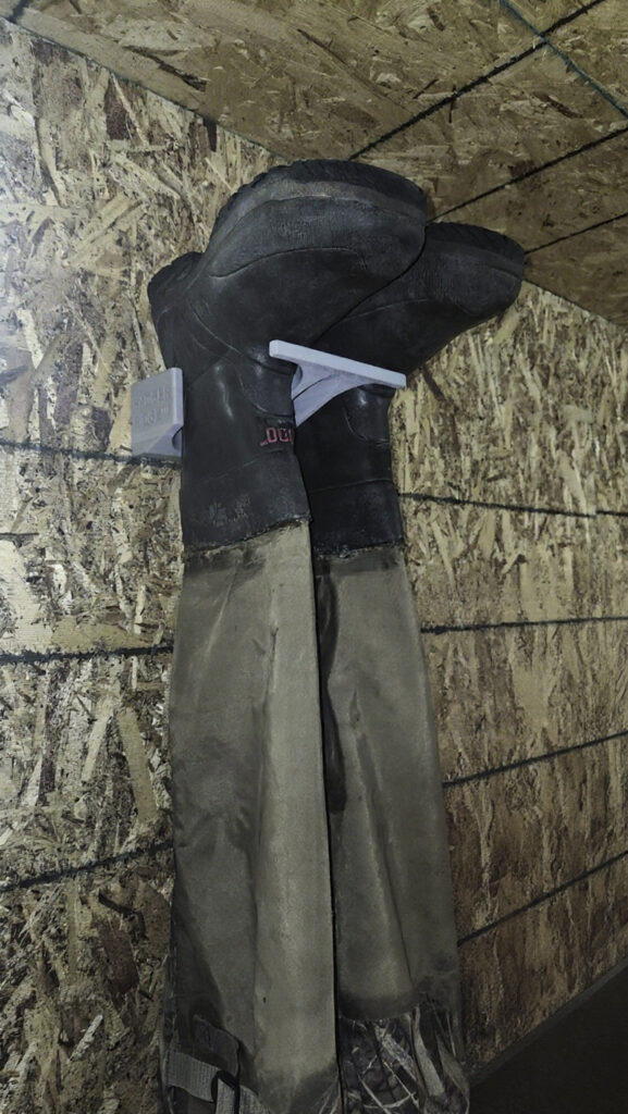 Wader Rack should be mounted approcimately 8" below an 8 foot ceiling